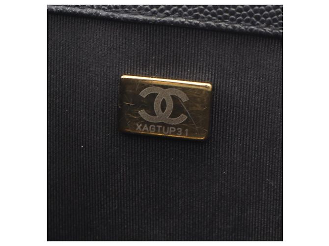 Borsa a tracolla Chanel Boy in pelle di vitello martellata nera Nero - vista 5