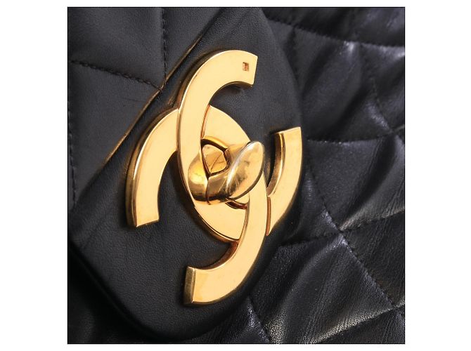 Borsa a tracolla Chanel Large Matelassé 34 Nero - vista 10