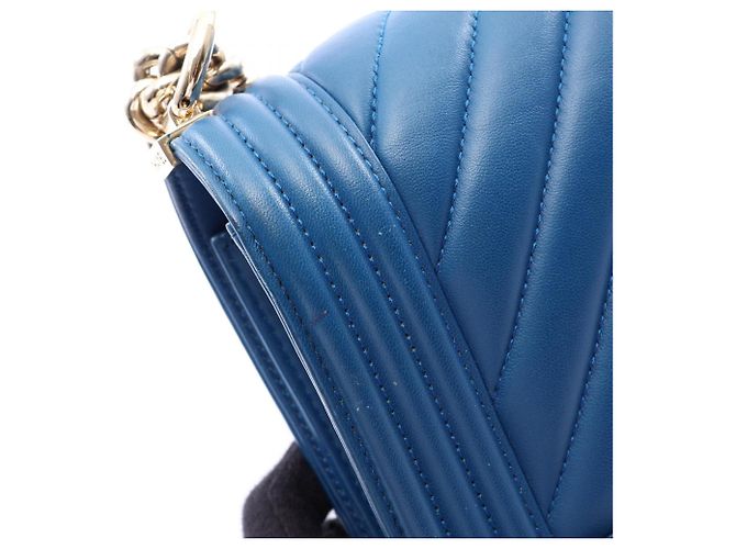 Borsa a tracolla Chanel Boy Chevron V-stitch Blu - vista 10
