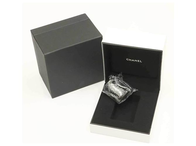 Chanel J12 Damenuhr H5704 - Ansicht 2