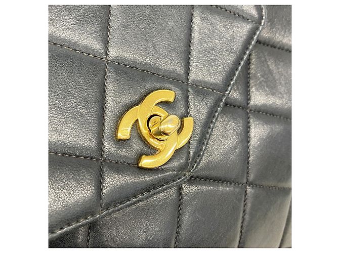 Borsa Chanel Matelassé in pelle d'agnello Nero - vista 11
