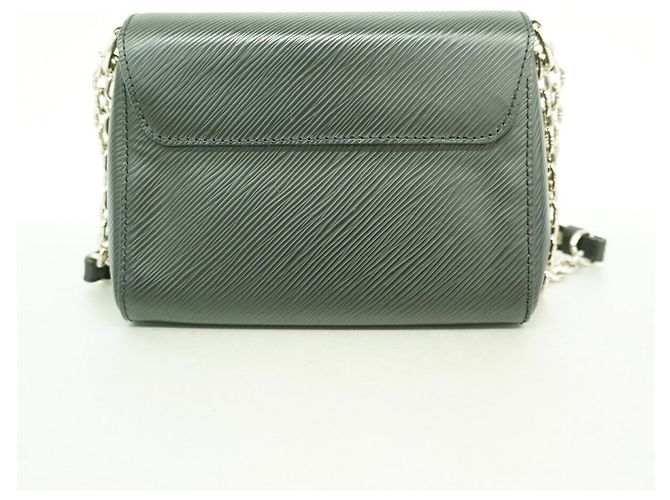 Borsa a tracolla Louis Vuitton Epi Twist PM Nero - vista 9