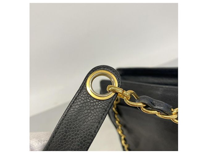 Chanel Triple Coco Schultertasche aus Kaviarleder Schwarz - Ansicht 9