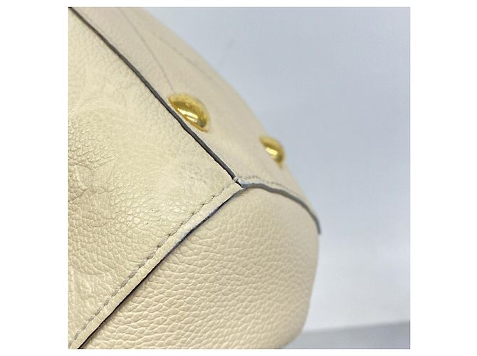 Borsa Louis Vuitton Monogram Empreinte Montaigne BB Crudo - vista 6