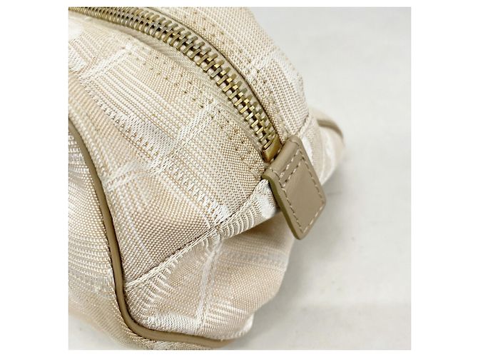 Borsa in nylon Chanel New Travel Beige - vista 7