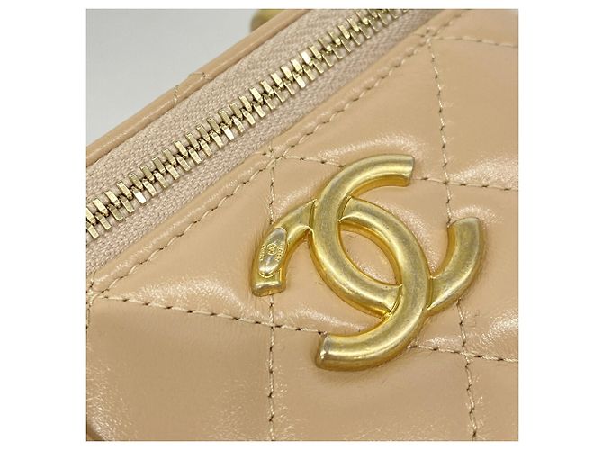 Borsa Vanity con catena Chanel Matelassé Beige - vista 9