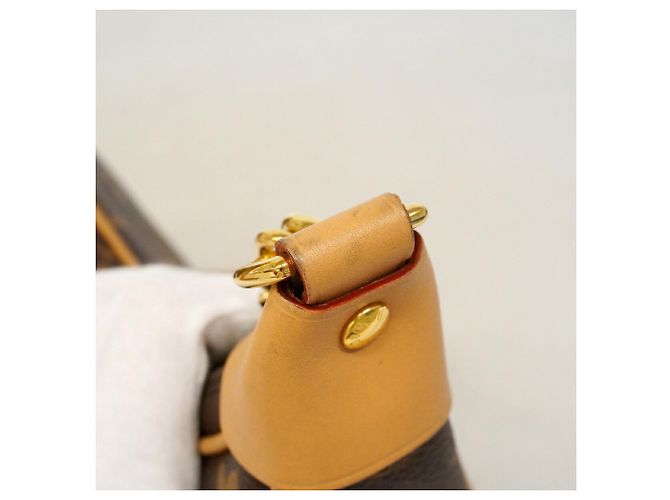 Borsa Louis Vuitton Monogram Loop Marrone - vista 8
