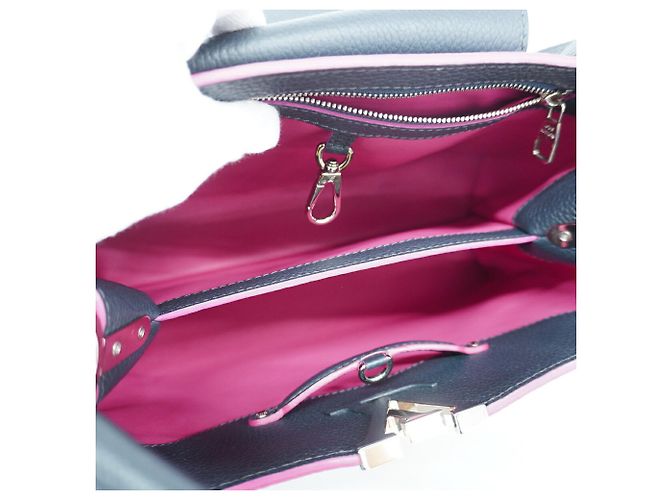 Bolso Louis Vuitton Capucines MM Negro - vista 4