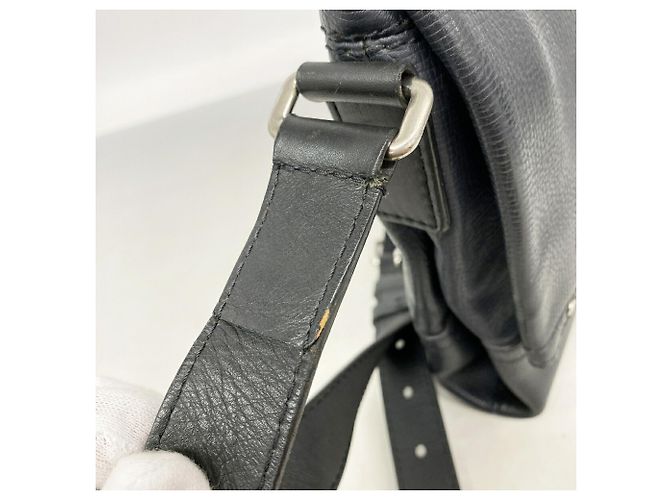Borsa a tracolla Louis Vuitton Utah Canyon PM Nero - vista 8