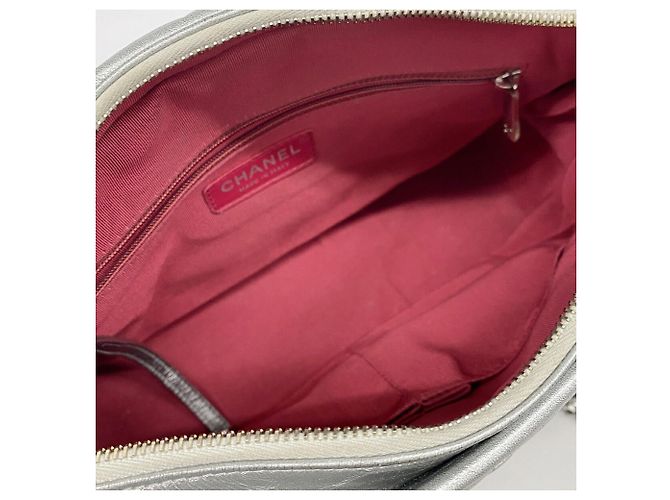 Borsa a tracolla Chanel Gabrielle de Chanel Argento - vista 4