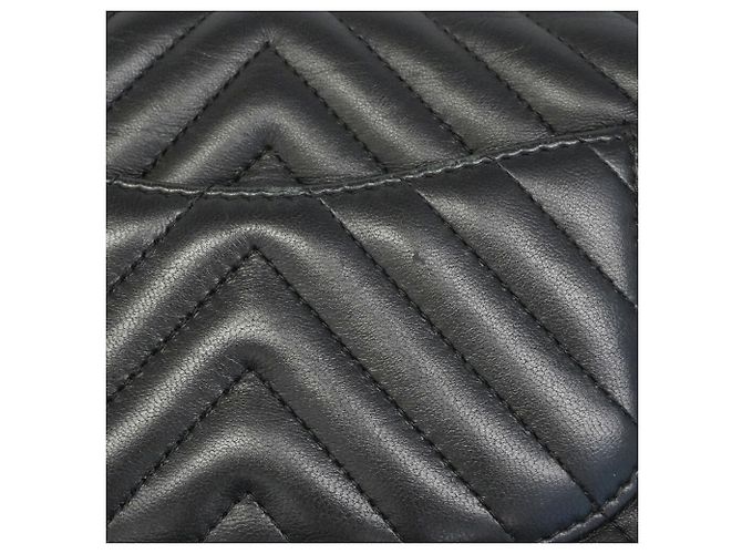 Borsa a tracolla Chanel in pelle d'agnello nera Nero - vista 10