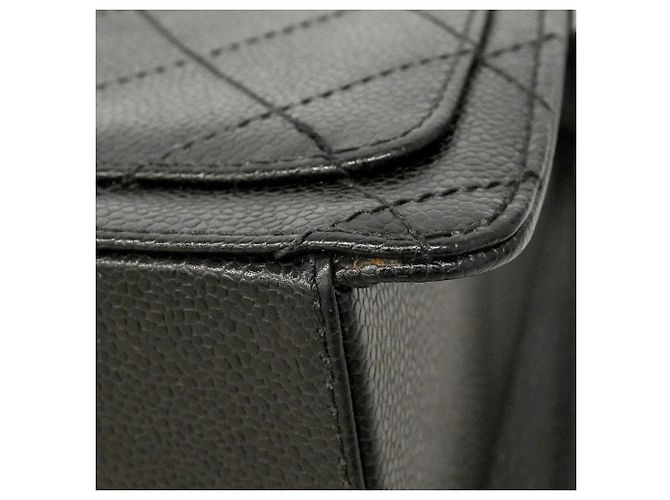 Borsa a tracolla Chanel Matelassé in nero - vista 6