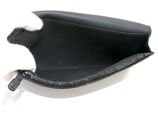 Portafoglio lungo bi-fold Louis Vuitton Monogram Shadow Nero - vista 7