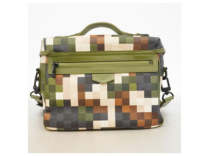 Borsa a tracolla Louis Vuitton Damouflage LV Trail Verde - vista 11