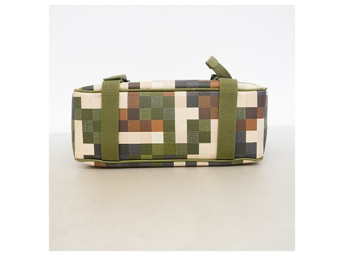 Borsa a tracolla Louis Vuitton Damouflage LV Trail Verde - vista 3