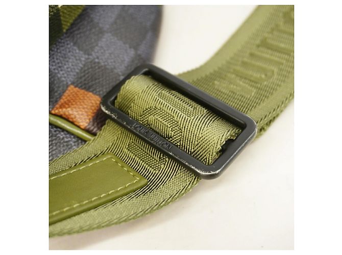 Borsa a tracolla Louis Vuitton Damouflage LV Trail Verde - vista 9