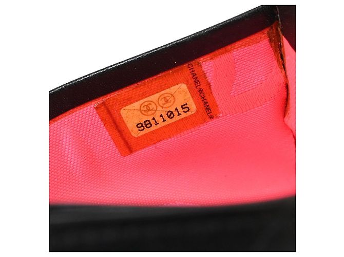 Tarjetero Chanel Cambon de piel de cordero acolchada Negro - vista 4