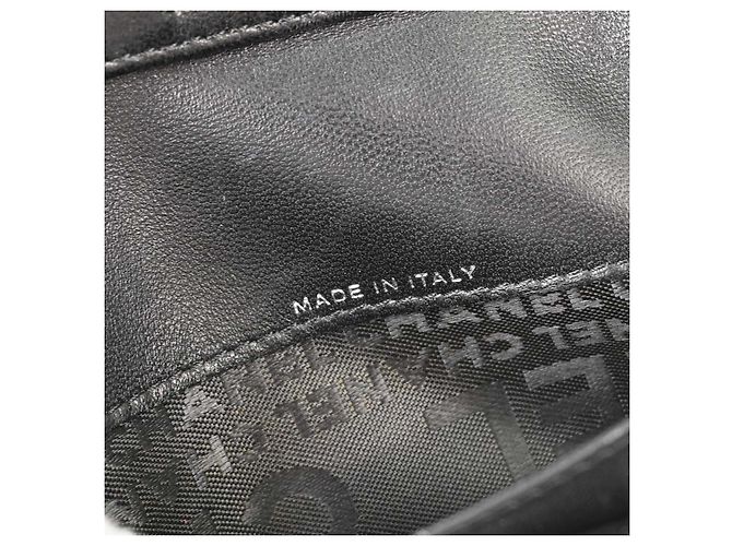 Chanel Lucky Symbols French Embossed Quilted Leather Nero - vista 5