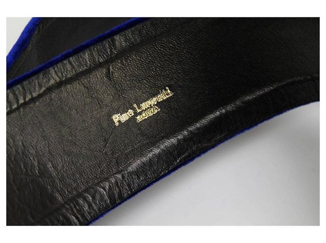 Lancetti langes Kleid aus blauem Samt - Ansicht 8