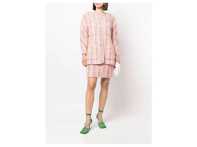 Chanel Rosa Strickwolle Jacke und Seiden Etuikleid Set Pink - Ansicht 5