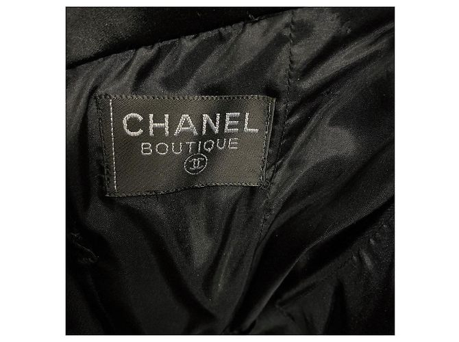 Chanel Ärmelloses Kleid aus schwarzer Wolle - Ansicht 6
