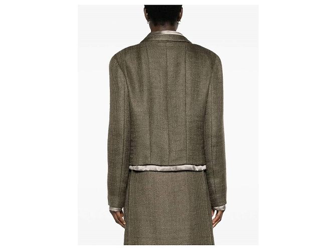 Blazer Chanel Cropped de Lana Mohair Caqui - vista 4