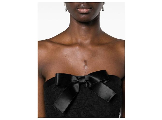 Chanel Kleid aus schwarzer Spitze - Ansicht 5