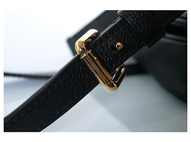Louis Vuitton, Black Pochette metis empreinte bag - view 10