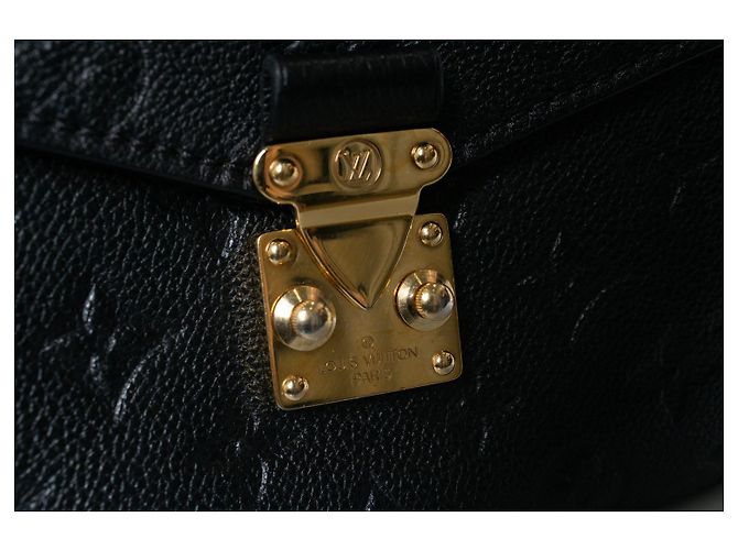 Louis Vuitton, Black Pochette metis empreinte bag - view 9