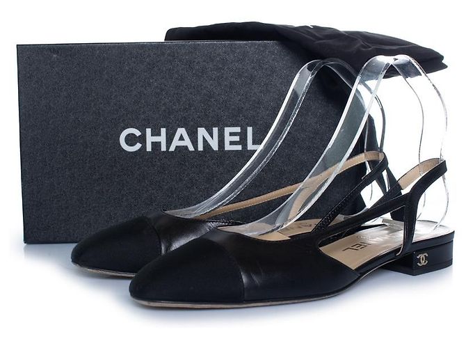 Chanel, sandali slingback in pelle nera Nero - vista 7