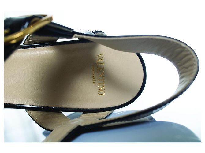 Valentino Garavani, sandali con platform Fawcette 100 Nero - vista 9