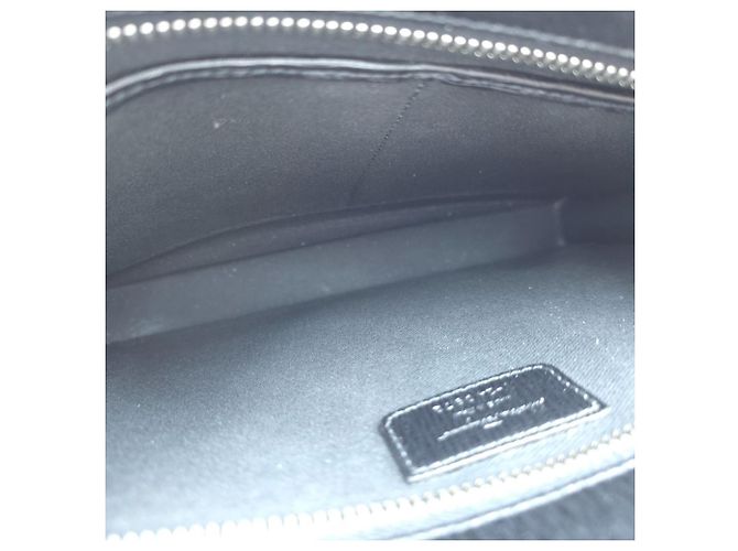Salvatore Ferragamo Clutch com alça de mão Gancini Preto - vista 9