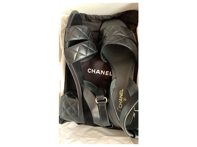 Chanel Sandalen aus Leder mit Karomuster Schwarz - Ansicht 6