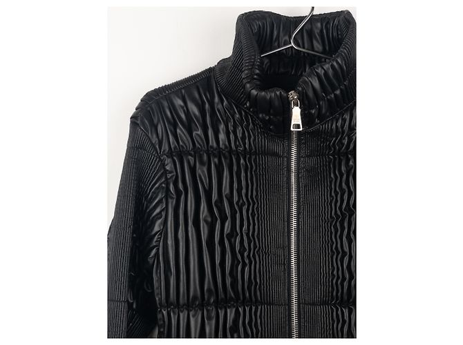 Prada AW08 Wellen-Raffung Kunstleder-Puffermantel - Ansicht 4