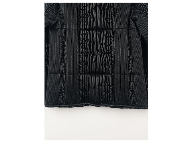 Prada AW08 Wellen-Raffung Kunstleder-Puffermantel - Ansicht 11