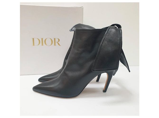 Christian Dior Black Leather Ties Heels Booties sz.39 Pre-Owned - view 3