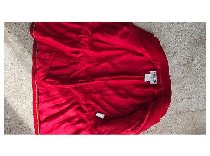 Chanel 1996 Red Wool Jacket with Gripoix Buttons - view 17