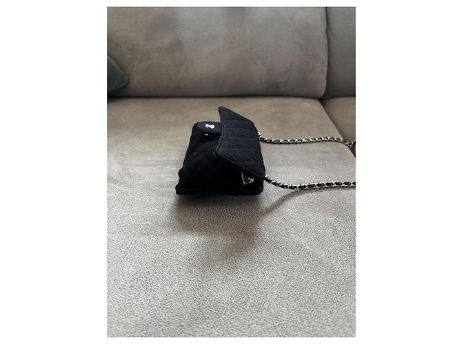 Chanel Bolsa de ombro em tecido acolchoado preto - vista 11