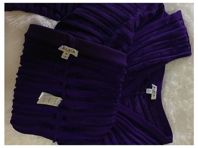 Alaïa Set aus violettem Strick-Oberteil und Rock Lila - Ansicht 13
