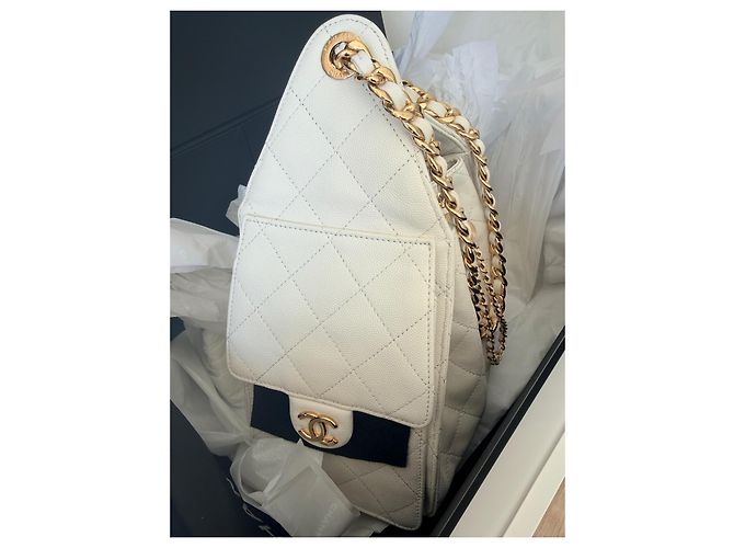 Chanel 19 Chanel 25 Sac Seau Cuir Caviar Blanc - vue 3
