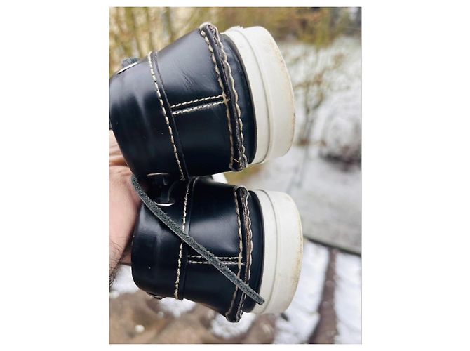 Prada Schwarze Leder-Bootsschuhe - Ansicht 11