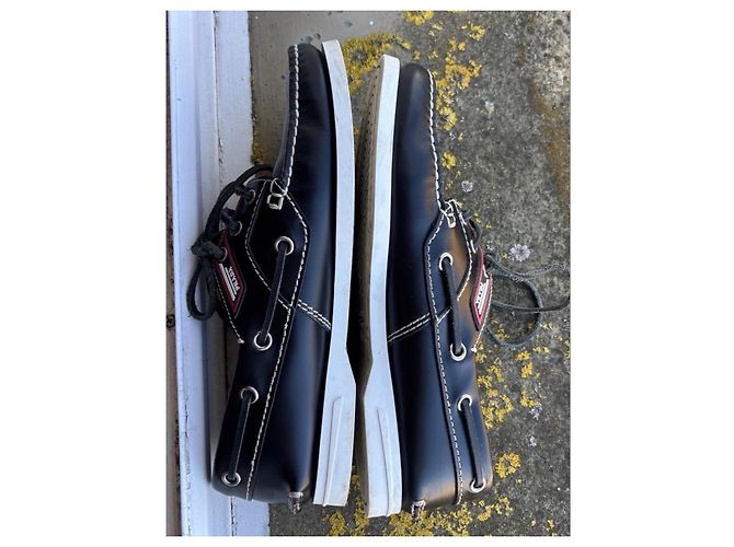 Prada Schwarze Leder-Bootsschuhe - Ansicht 3