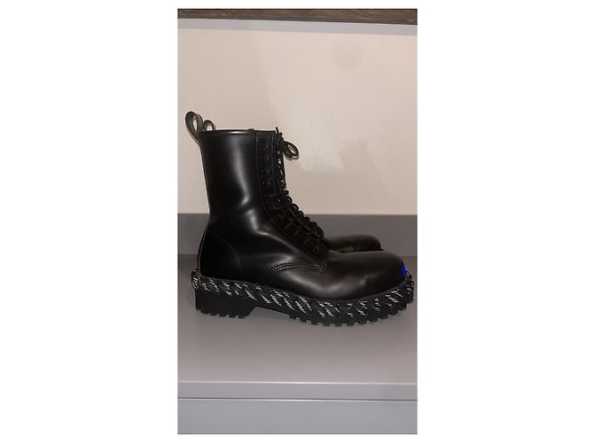 Balenciaga black leather boots - view 5