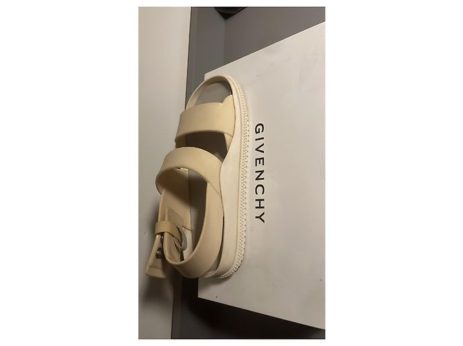 Givenchy Sandali Bassi in Plastica Beige - vista 3
