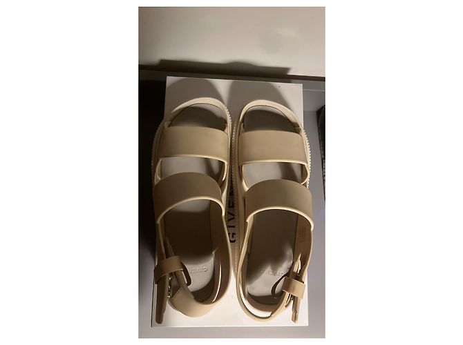 Givenchy Sandali Bassi in Plastica Beige - vista 8