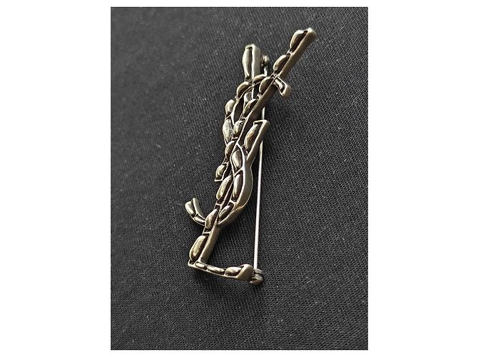 Spilla Yves Saint Laurent Cassandre effetto coccodrillo Silver hardware - vista 6