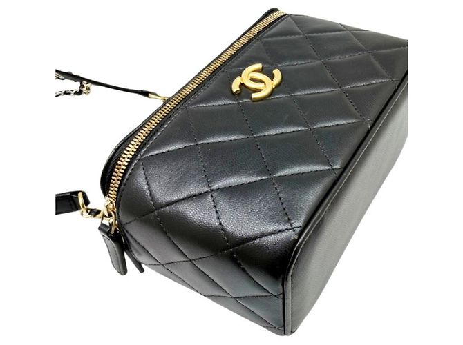 Borsa a tracolla Vanity con catena CHANEL Matelassé Nero - vista 6