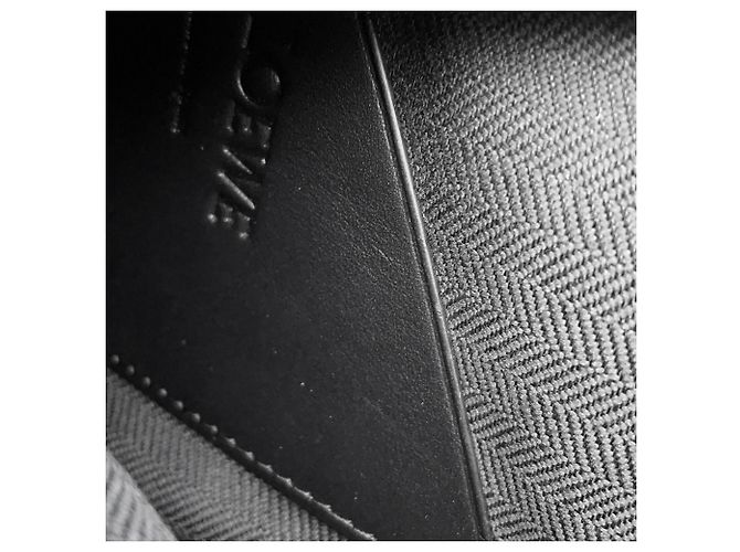 Borsa a mano Loewe Body Bag Vertical T-Pocket in pelle Nero - vista 9