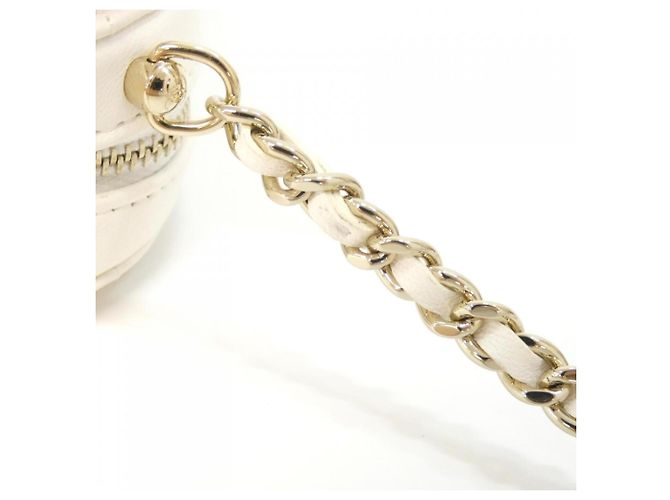 Timeless Chanel AP2784 Shoulder Bag White - view 8