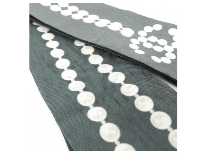 Sciarpa Foulard in Seta Chanel Marrone Nero Bianco - vista 3